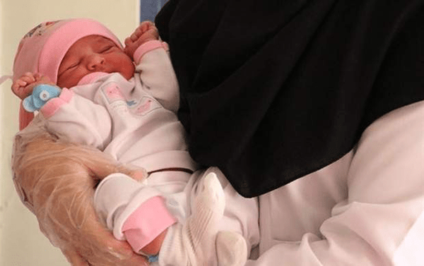 این پزشک، جان ۱۵ هزار جنین را نجات داد