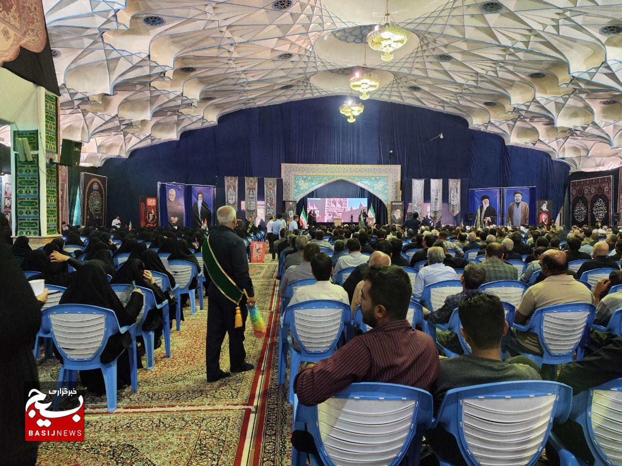 برگزاری مراسم بزرگداشت چهلم «آقای شهید ایران» در استان کرمان