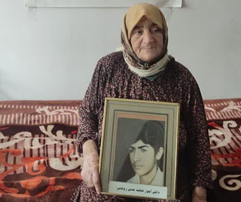 بعضی دانش‌آموزان ...مدرسه دنیا را ترک می‌کنند تا در مدرسه دیگری نزد خداوند ، ادامه تحصیل دهند.