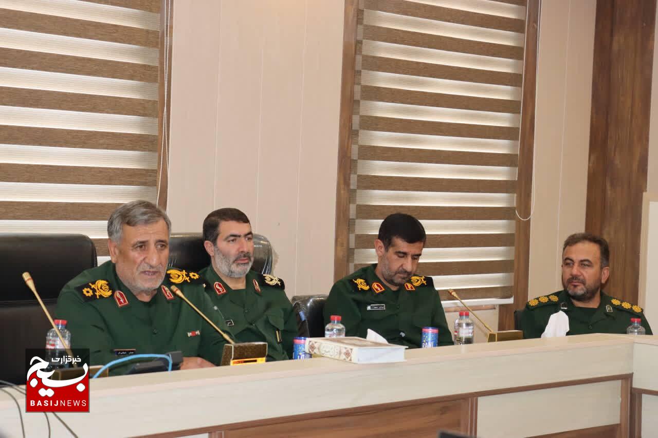 فرمانده تیپ ۴۸ فتح کهگیلویه و بویراحمد به درجه سرتیپ دومی ارتقاء یافت