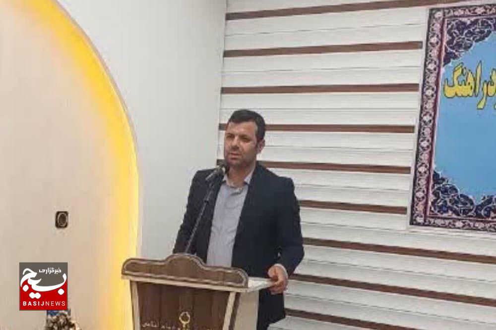 خبرنگاران، بازوان توانمند توسعه و همراهان صادق مدیریت هستند