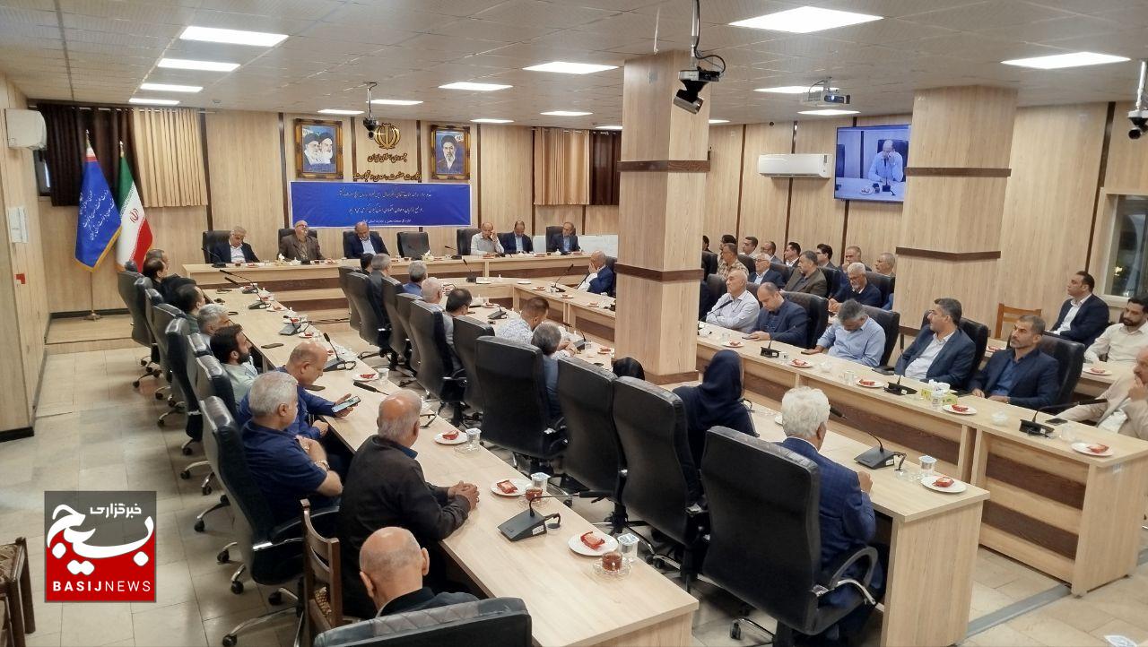 دولت باید از تصدی‌گری اقتصادی بکاهد