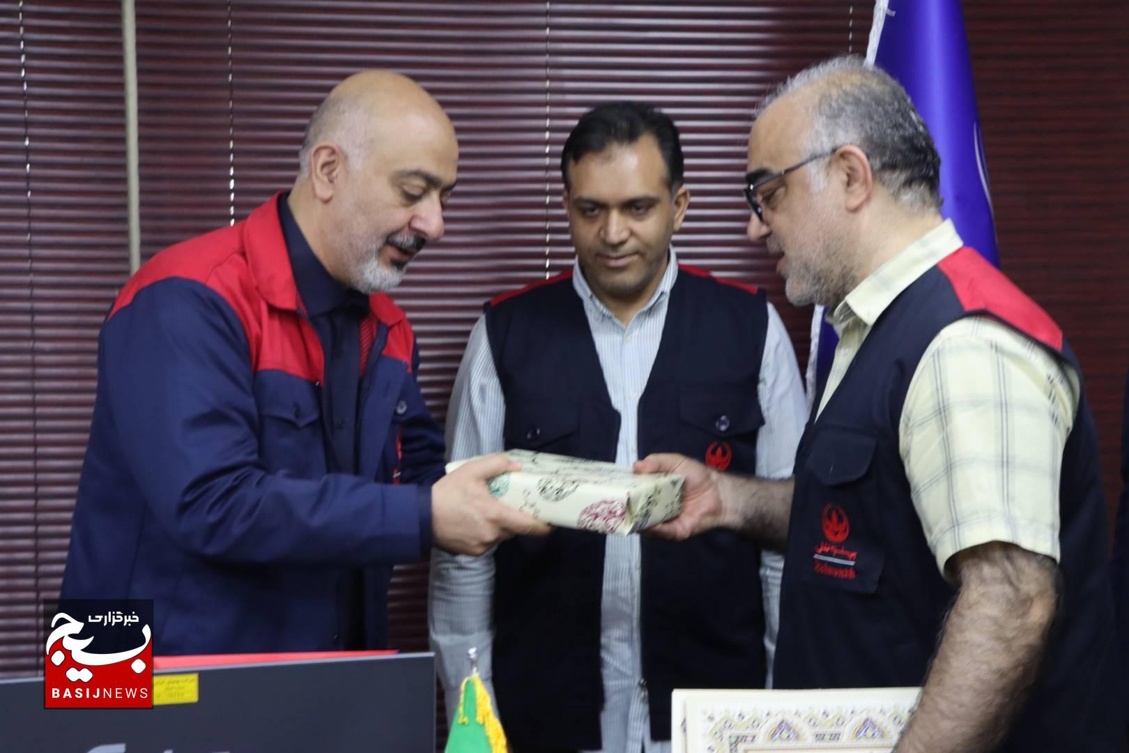 آئین تکریم ومعارفه فرمانده پایگاه مقاومت بسیج شرکت بهنوش ایران