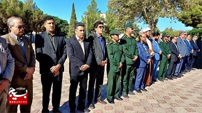 هفته دولت با عطرافشانی مزار شهدا در شهرستان کاشمر آغاز شد