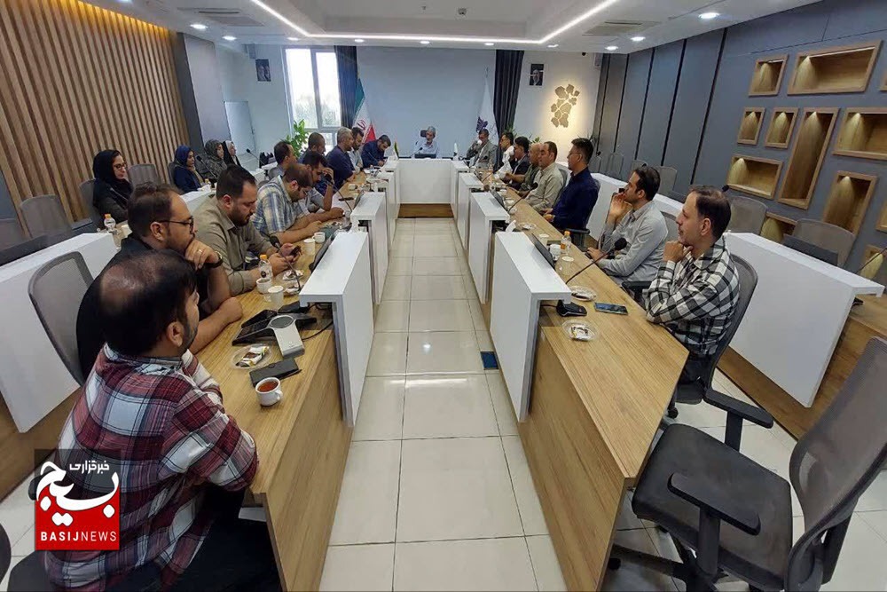 آیین تکریم و معارفه رئیس هیأت اندیشهورز بسیج مهندسین صنعت و معدن همدان برگزار شد آیین تکریم و معارفه رئیس هیأت اندیشهورز بسیج مهندسین صنعت و معدن همدان برگزار شد