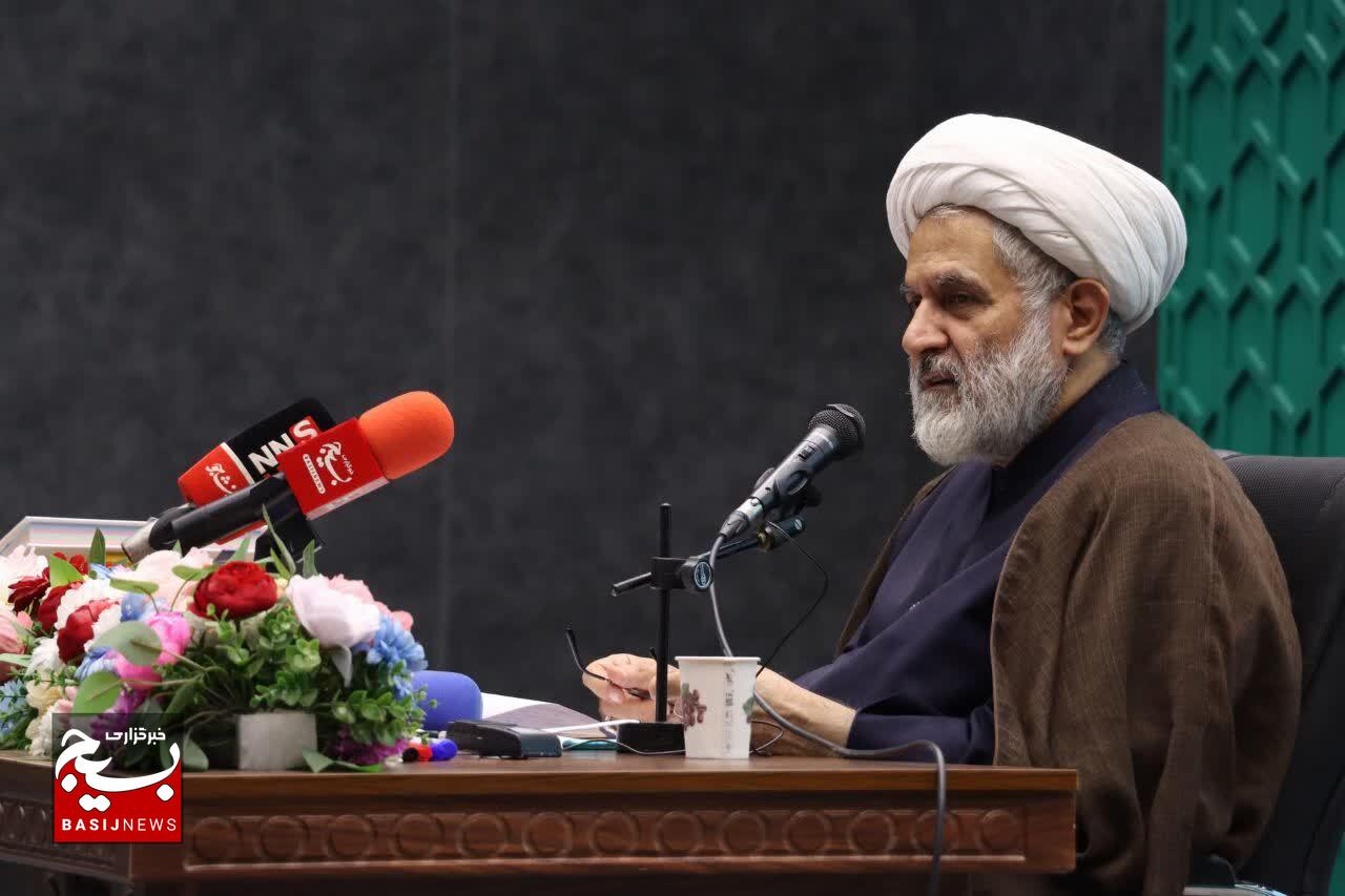 حجت الاسلام والمسلمین‌ طائب: اصناف و بازاریان در پشتیبانی از جبهه مقاومت نقشی بی‌بدیل ایفا می‌کنند 