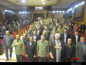 همزمان با ایام الله دهه فجر،‌ یادواره شهدای فرهنگی شهرستان اردل با حضور مسئولین، اقشار مختلف مردم و خانواده معظم شهدا برگزار شد.