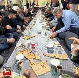 سفره افطاری مسجد صاحب الزمان هشتگرد