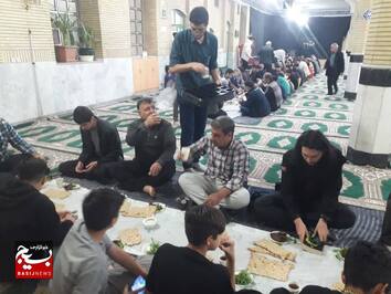 سفره افطاری مسجد صاحب الزمان هشتگرد