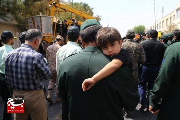 دسته عزاداری و اجتماع عظیم نیرو‌های مسلح قم بمناسبت ۲۸ صفر
عکس از سید محمدمهدی قدس علوی