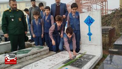  گلباران مزارشهدا در تالش