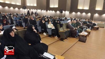 همایش تجلیل از خانواده برتر پایور