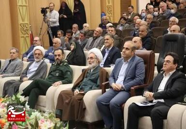 همایش طلایه داران اقتصاد مقاومتی
