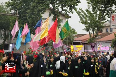 کاروان زیر سایه خورشید