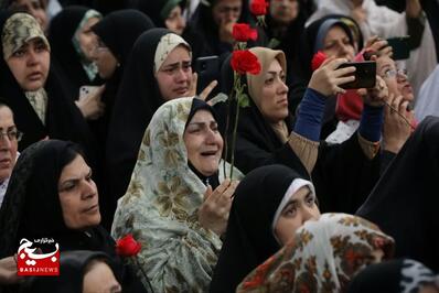 کاروان زیر سایه خورشید
