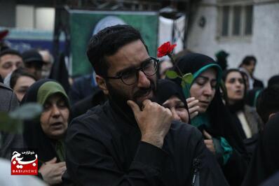 کاروان زیر سایه خورشید
