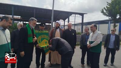 کاروان «زیرسایه خورشید »