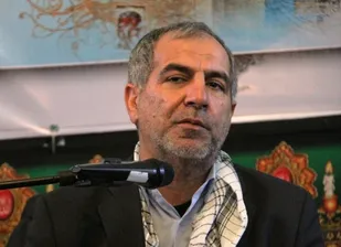 لقمه حرام نمی گذارد انسان راه شهدا را درک کند