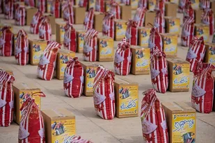 توزیع ۱۰۰ هزار بسته معیشتی بین نیازمندان استان فارس