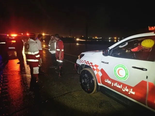 تداوم امدادرسانی در خوزستان در پی سیل و برف و کولاک / به کارگیری ۲۱ تیم امدادی