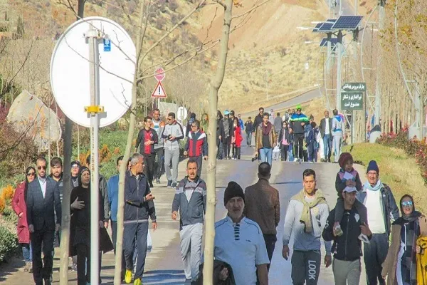 پیاده روی بزرگ در پارک کوهستانی دراک به مناسبت هفته بسیج برگزارشد