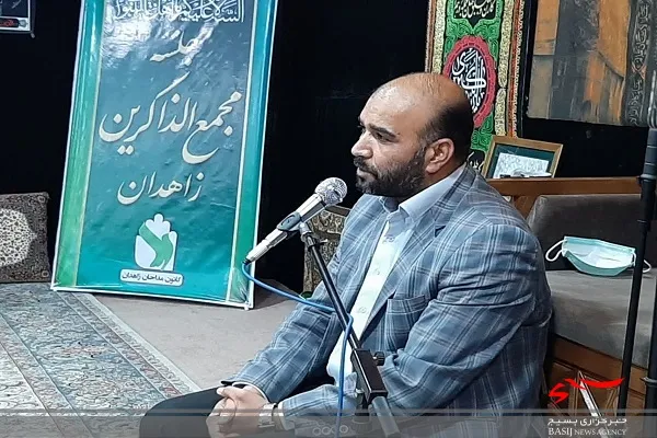 مردم با تمام مشکلات همچنان محکم و استوار در میدان هستند