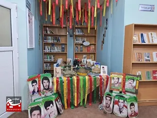 برپایی نمایشگاه هفته دفاع مقدس در پایگاه فاطمه الزهرا(س) بنه گز؛ روایتی ملموس از رشادت&zwnj;ها