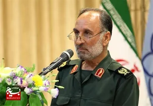 دنیا در حال عبور از پیچ تاریخی است/تابلوهای عبور از این پیچ را، امامین انقلاب نصب می&zwnj;کنند