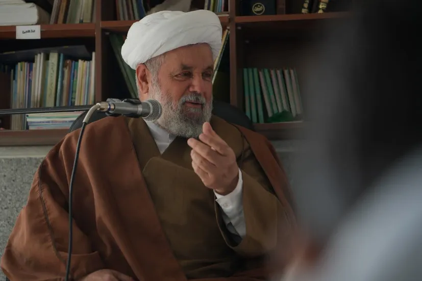 بصیرت و هوشیاری مردم در تاسی از اهل بیت (ع) زمینه‌ساز پیروزی جبهه حق است