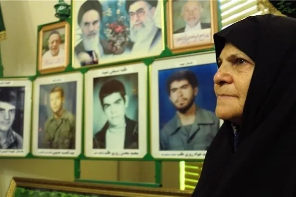 مادر شهیدان روزی‌طلب به فرزندان شهیدش پیوست