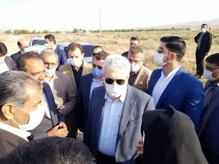 کلنگ احداث مرکز تولید نهال اصلاح شده در آبیک  به زمین زده شد