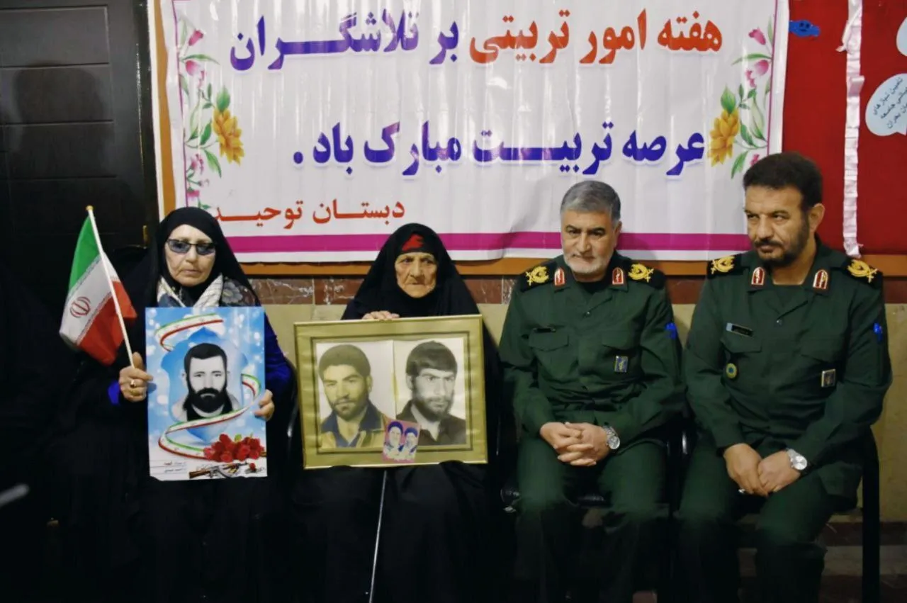 حضور مادران شهدا با تمثال شهدا مسئولیت ما را بیشتر کرد