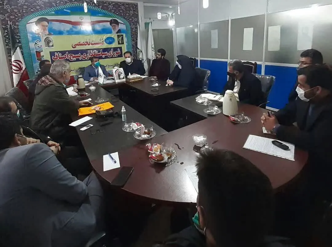 چالش های اصناف را می بایست با نگاه واقع بینانه و کارشناسانه مورد بررسی قرار داد