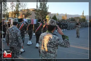 تشییع شهید گمنام دوران دفاع مقدس در منطقه پدافند هوایی شرق