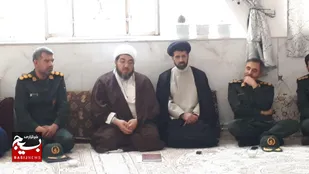 پاسداران ناحیه بسیج فیروزه با امام جمعه شهرستان دیدار کردند