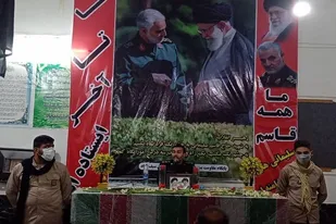 از شهید سلیمانی عبرت بگیریم و پای انقلاب و نظام بمانیم