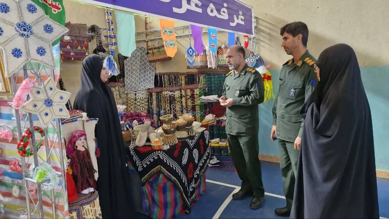 رویداد طلایه‌داران تولید پوشاک عفیفانه و مشاغل خرد خانگی بانوان ایلامی