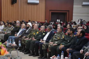 نکوداشت حماسه‌سازان عملیات‌های رمضان و ۱۲ روزه در لرستان؛ تجلیل از مقام شامخ شهدای ارتش با حضور مقامات ارشد لشکری