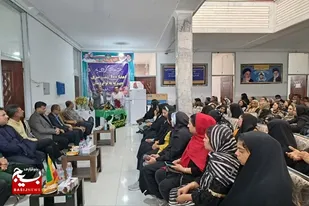 100 سری جهیزیه  توسط کمیته امداد امام خمینی و با همکاری پایگاه مقاومت بسیج شهید نجفی توزیع شد + عکس