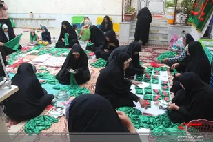 دوخت لباس برای مراسم شیرخوارگان حسینی