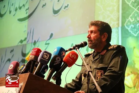 سردار حسن زاده: مدیریت تخصصی و همه‌جانبه‌نگر، کلید سربلندی کشور و خوشحالی ملت است 