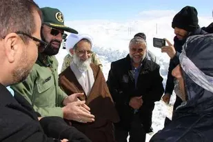 بازدید نماینده ولی فقیه در چهارمحال و بختیاری ازبخش دیناران