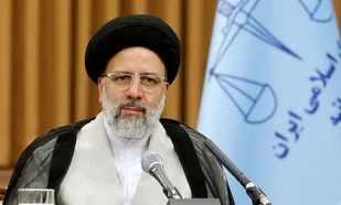 نباید کار کسی که پولی برای عریضه نویسی ندارد انجام نشود