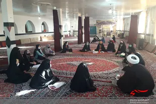 بازدید مسئول تعلیم و تربیت سپاه ناحیه ملایر از حلقات قرآنی