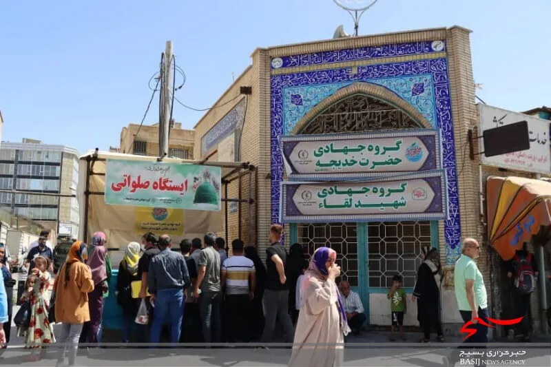 توزیع بیش از ۳۰ هزار پرس غذا در ایام دهه ی ولایت