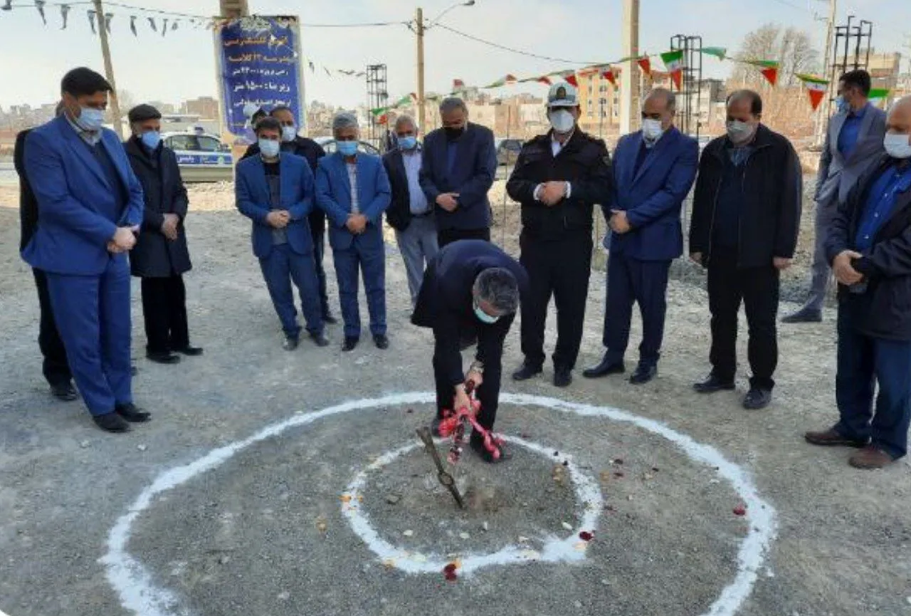 کلنگ مدرسه ۱۲ کلاسه پیشوا زمین زده شد