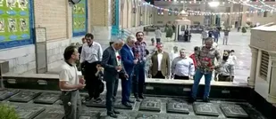 آئین غبارروبی مزار شهدا توسط پهلوانان پیشوا