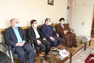 دیدار رئیس و اعضای هیات رئیسه واحد یادگار امام خمینی (ره) با امام جمعه شهرری