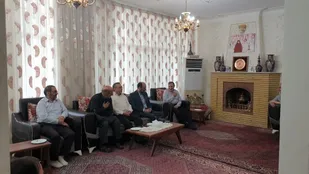 دیدار جمعی از اساتید بسیجی استان زنجان با خانواده شهید قاسم محمدی+تصاویر