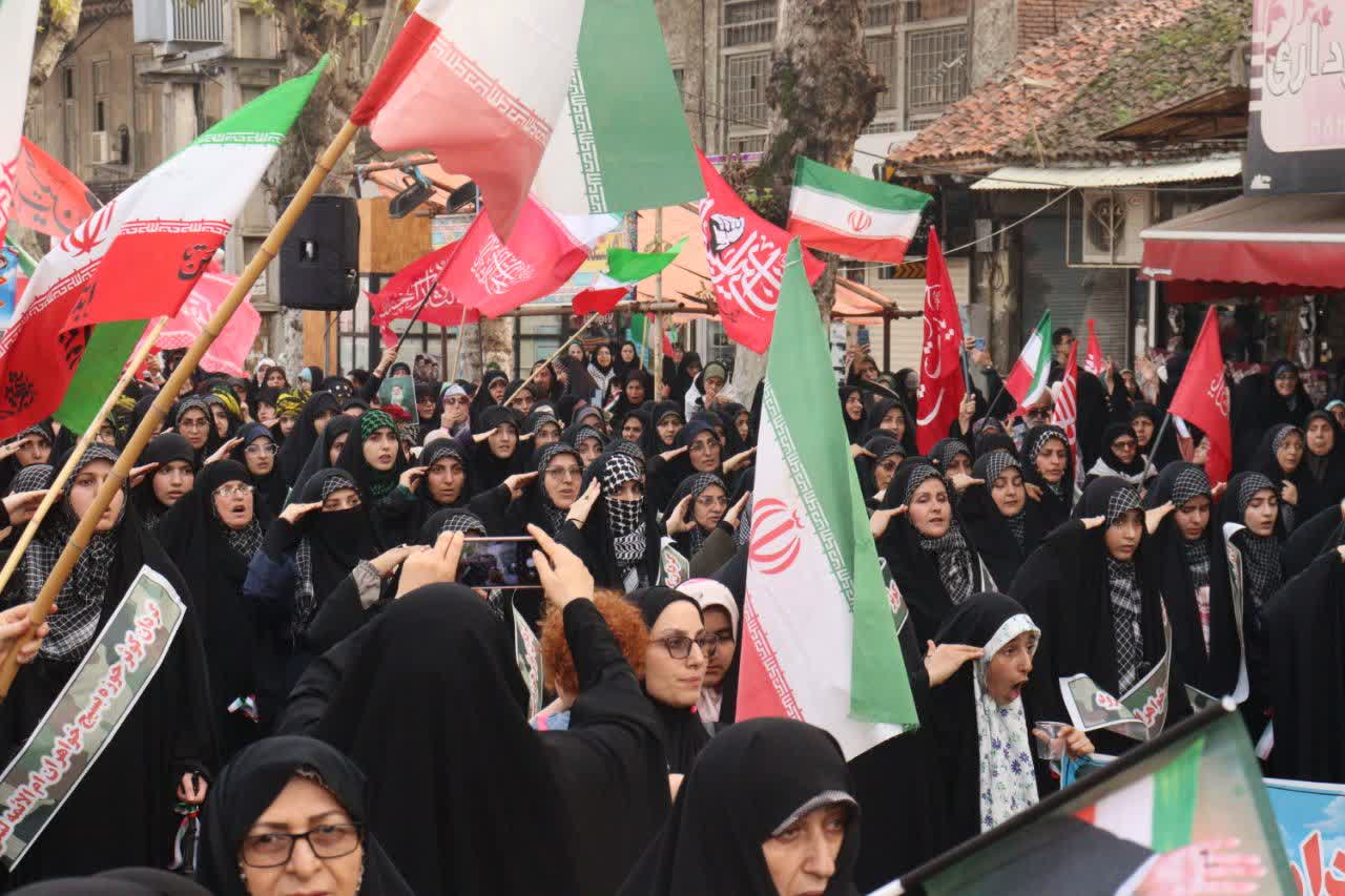 حضور مردم توطئه دشمن برای ایجاد گسست میان ملت و نظام را ناکام گذاشت